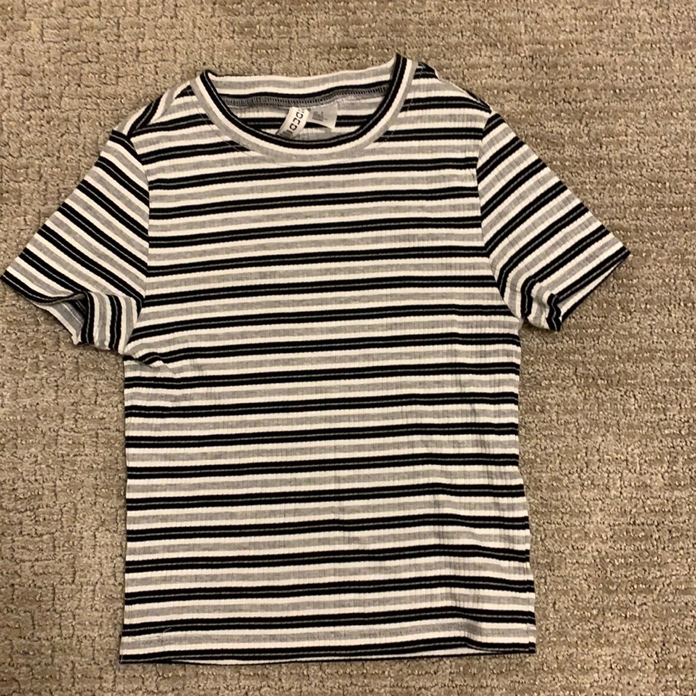 Comfy, tight, striped shirt